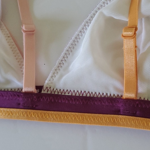 3.  🆕 Free People Finn Bra - Picture 8 of 9